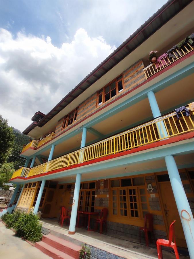 Woods Inn Mountain View Manali Экстерьер фото