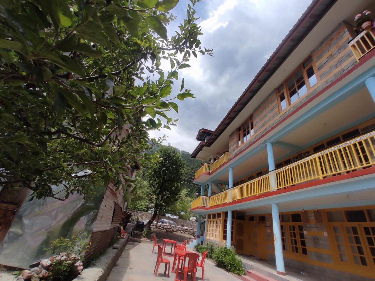 Woods Inn Mountain View Manali Экстерьер фото