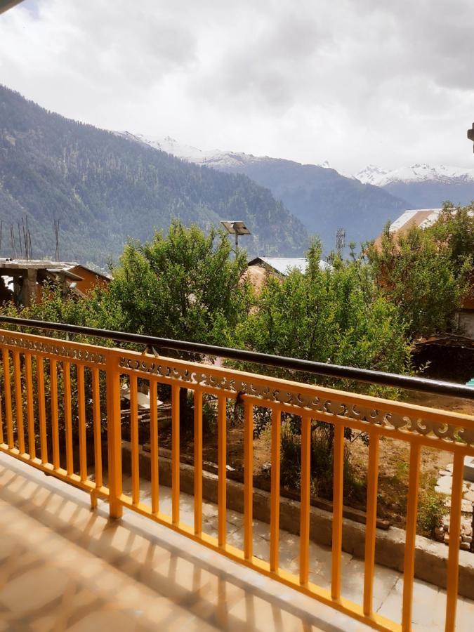Woods Inn Mountain View Manali Экстерьер фото
